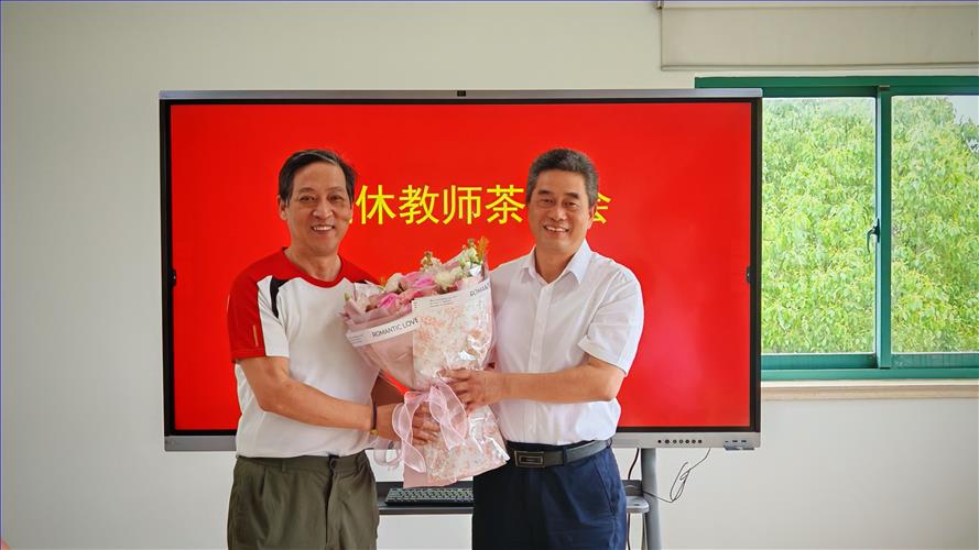 吴炳云.jpg 吴炳云.jpg