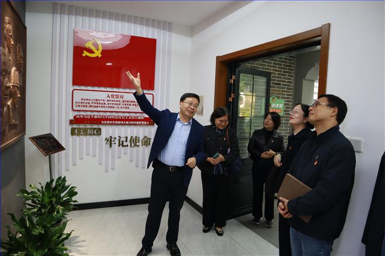 IMG_6329.JPG IMG_6329.JPG